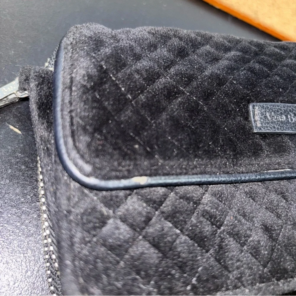 Vera Bradley Black Quilted Velvet Crossbody Bag 7x5 - Picture 2 of 8